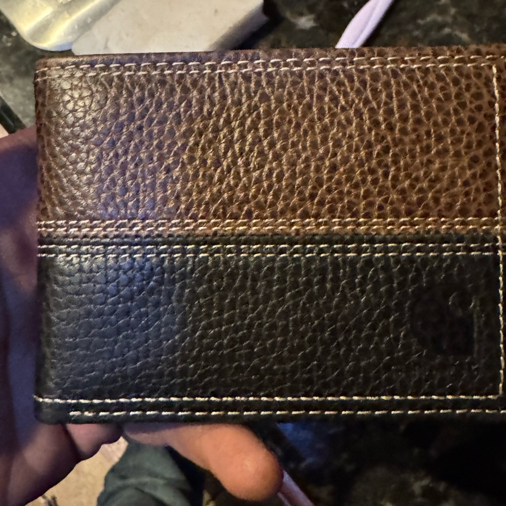 Fossil Brown and Black Leather Key & Card Holder